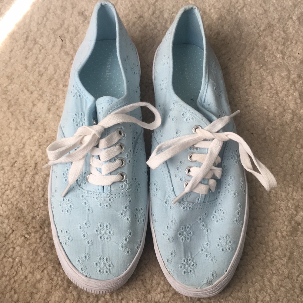 Light blue canvas shoe